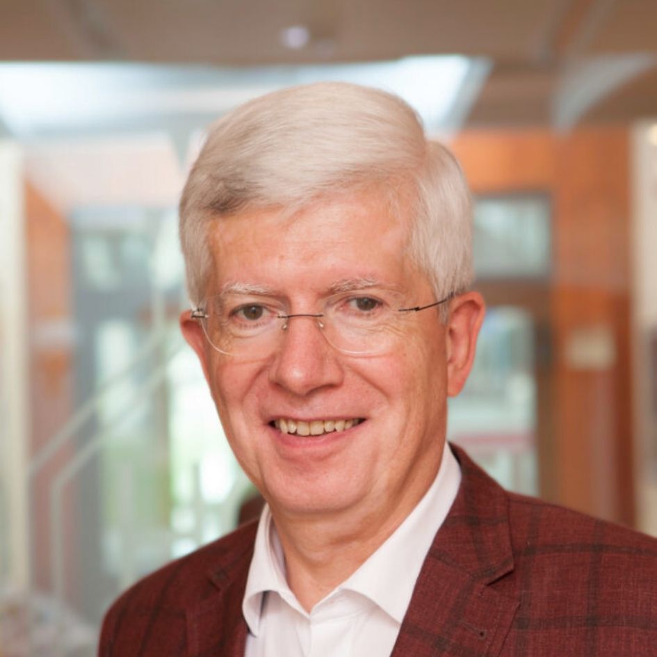 Univ.-Prof. Dr. med. Michael Frass