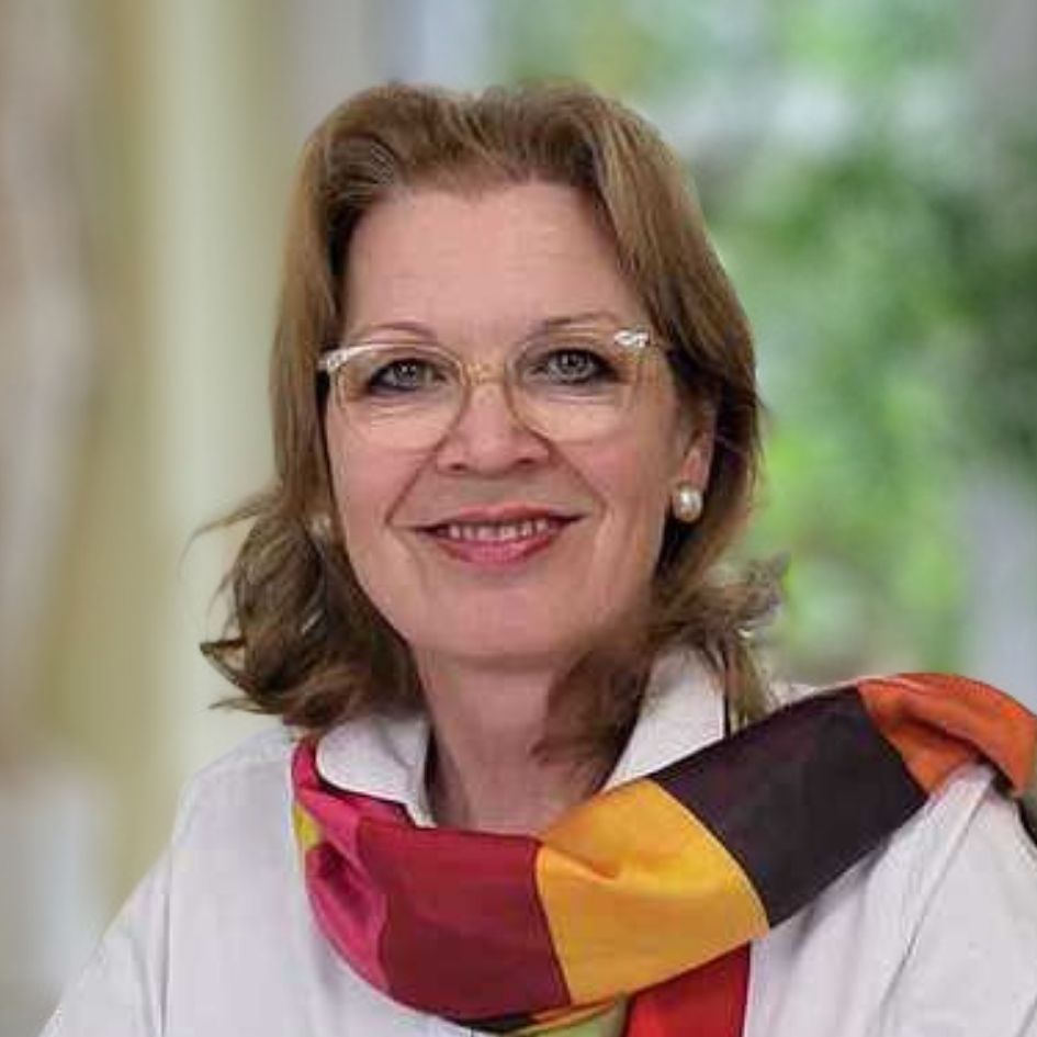 Dr. med. Victoria Rosenbach